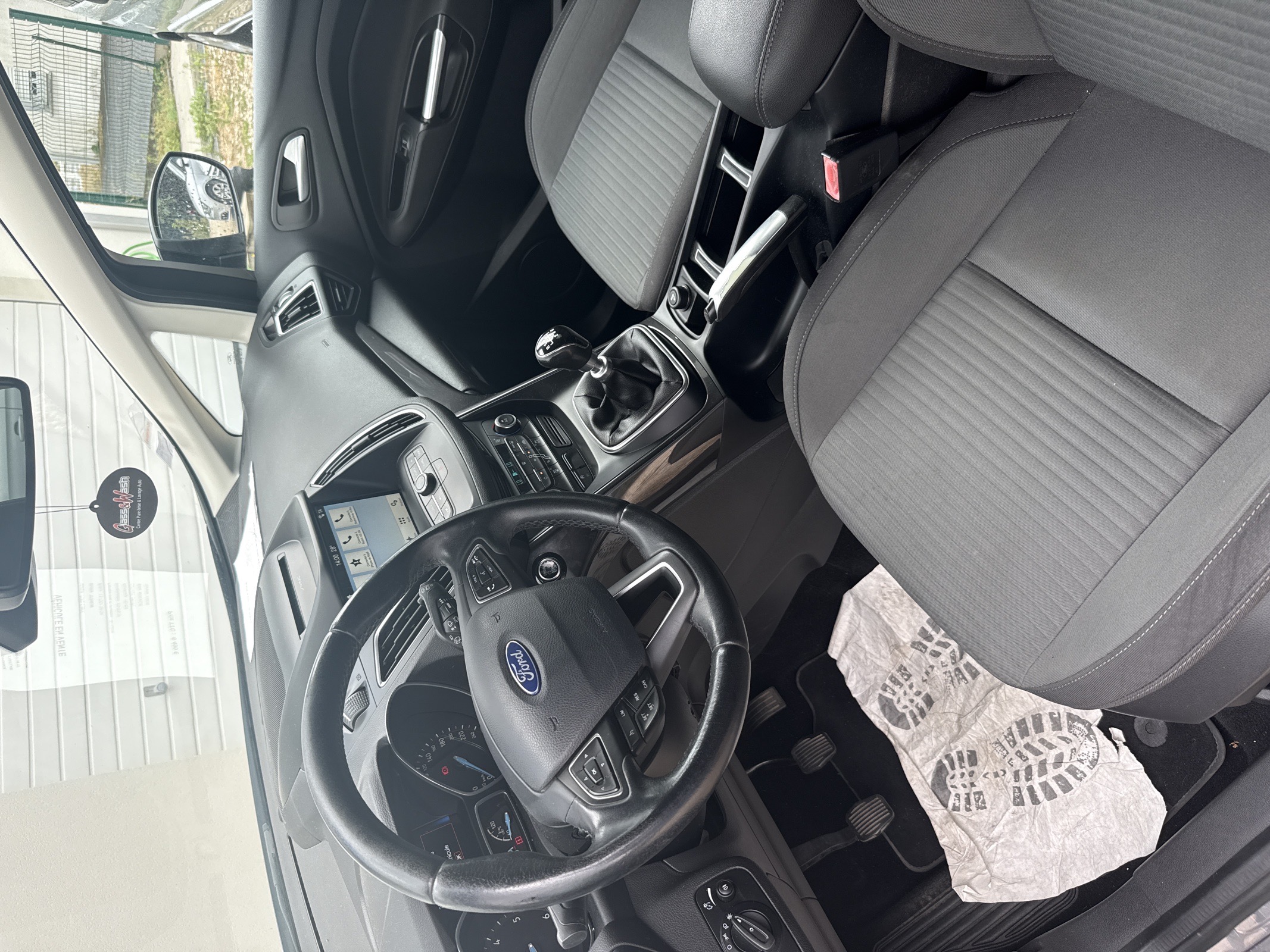 Ford C-Max — photo 8