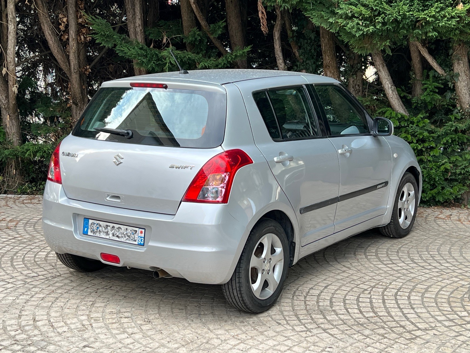 Suzuki Swift — photo 3
