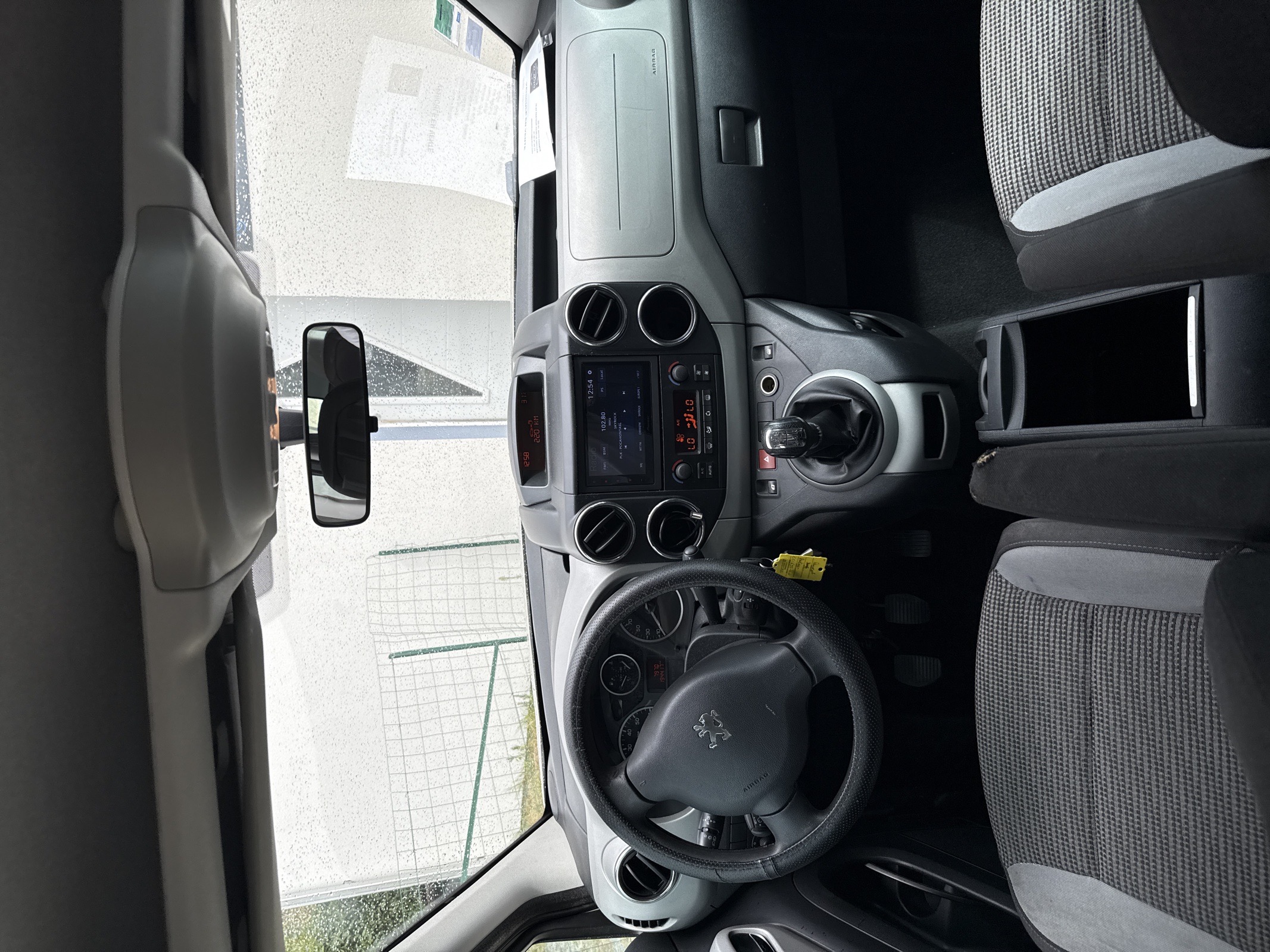 Peugeot Partner — photo 7