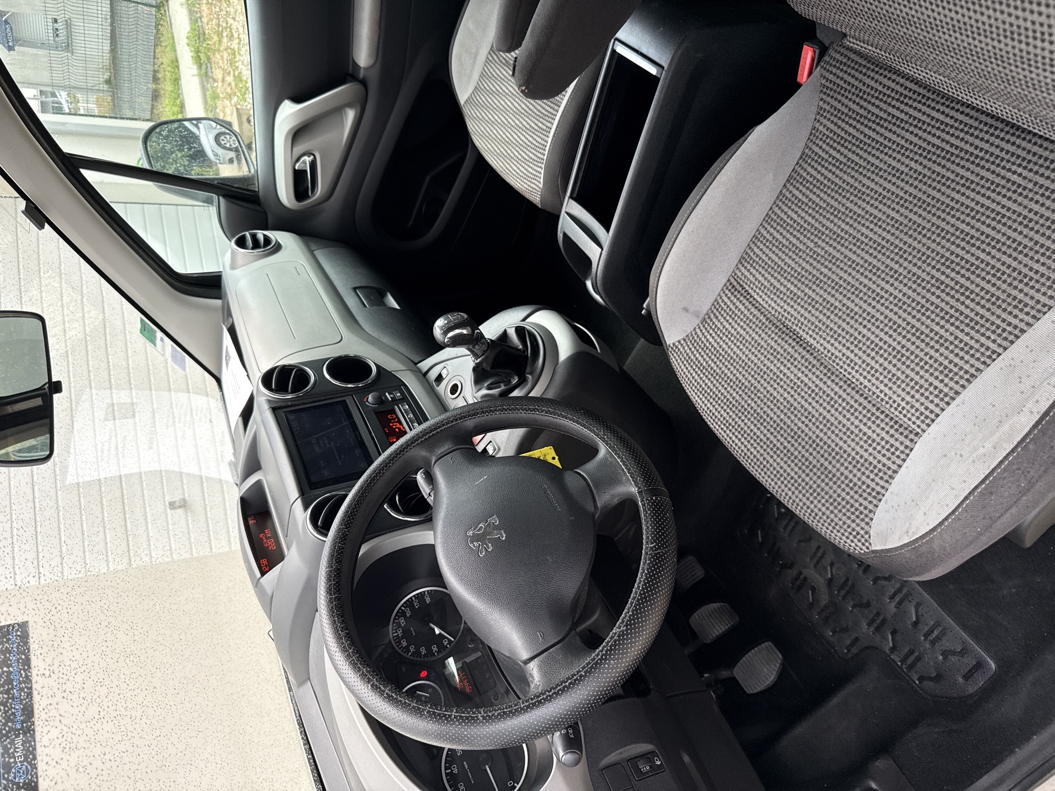 Peugeot Partner — photo 9