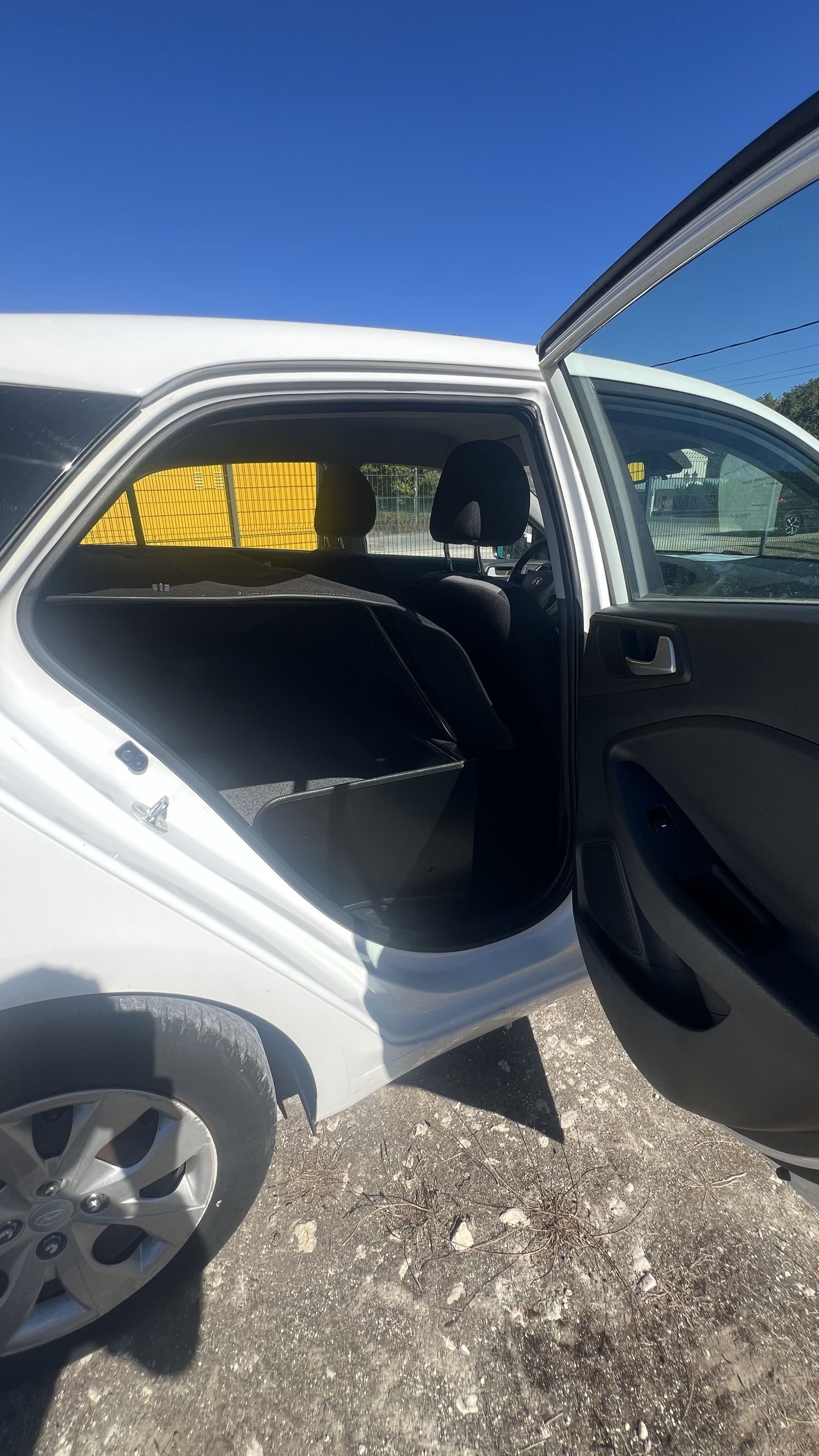 Hyundai i20 — photo 10