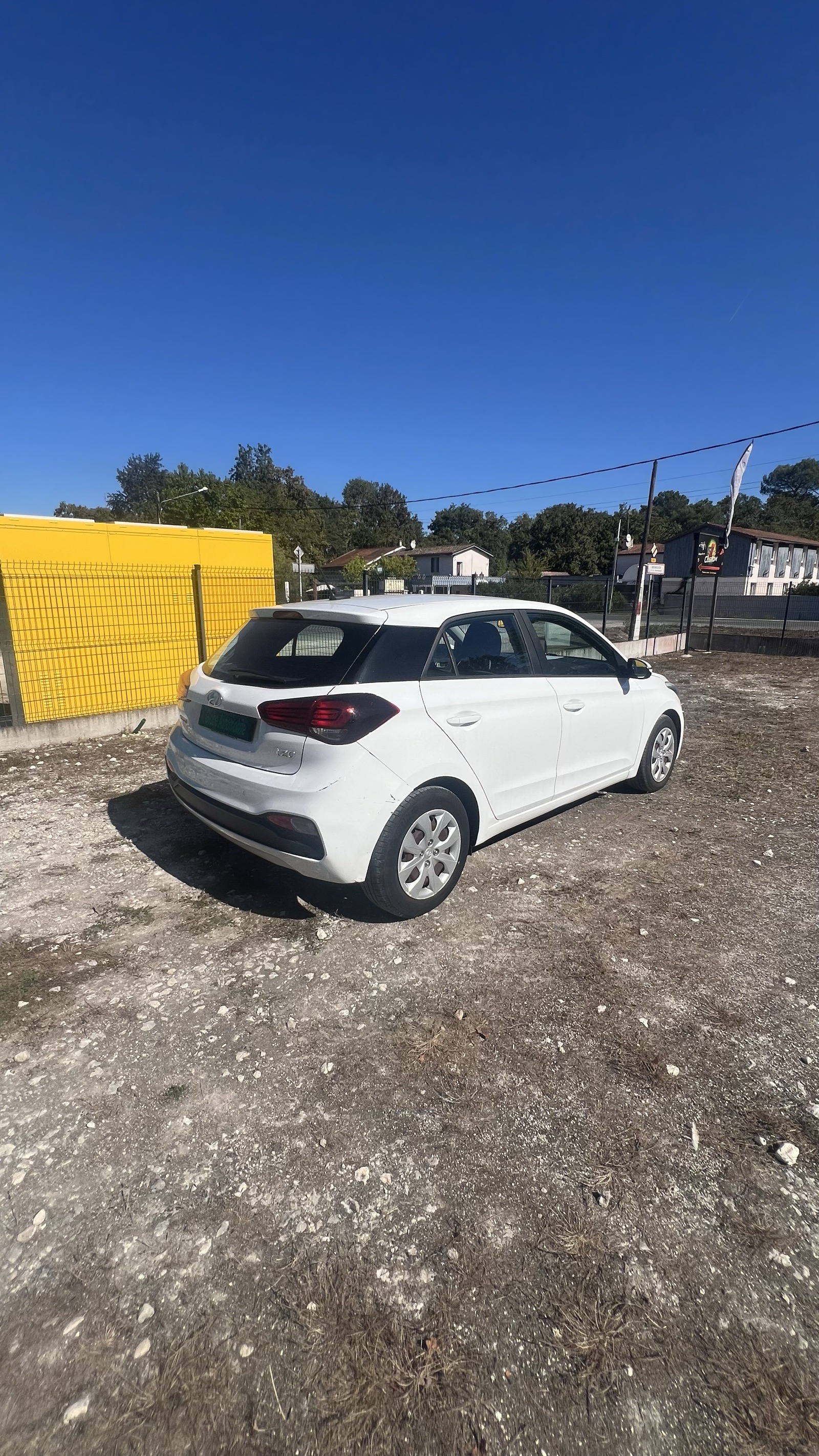 Hyundai i20 — photo 4