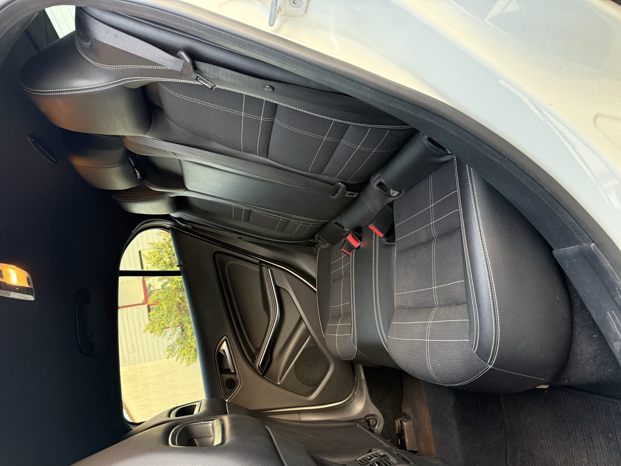 Mercedes-Benz GLA — photo 9