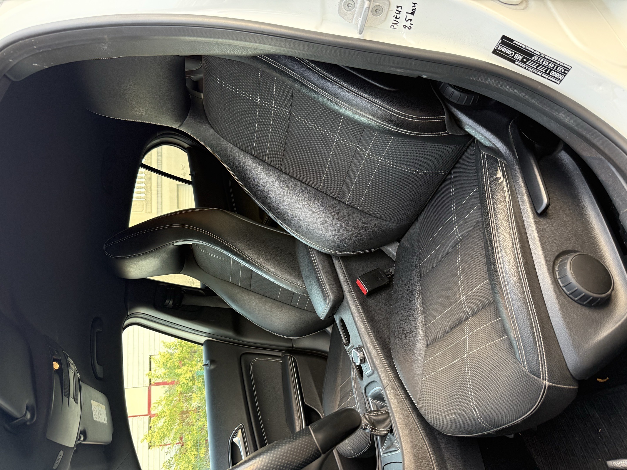 Mercedes-Benz GLA — photo 8