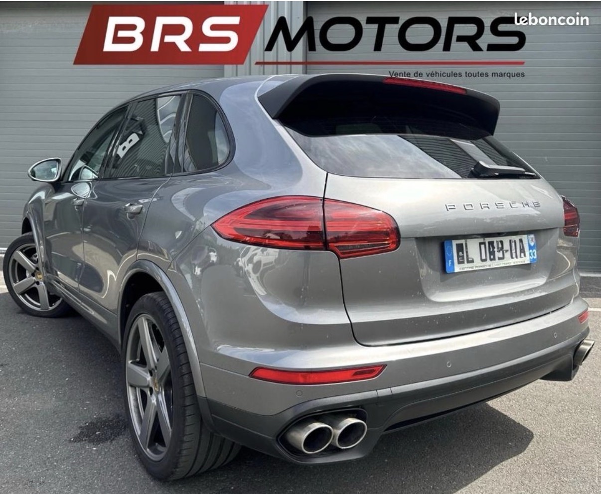 Porsche Cayenne — photo 10