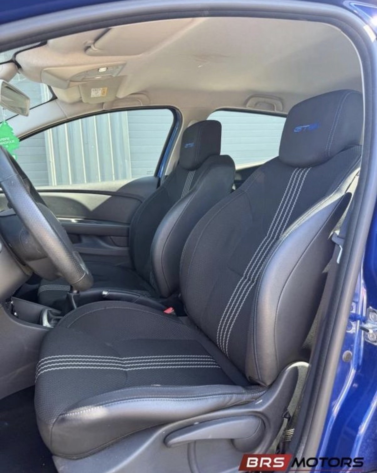 Renault Clio — photo 4