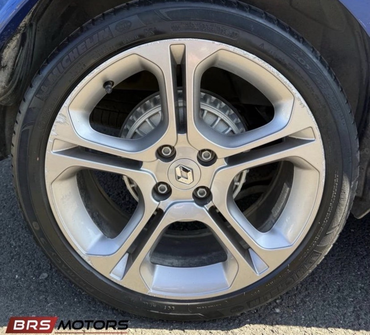 Renault Clio — photo 8