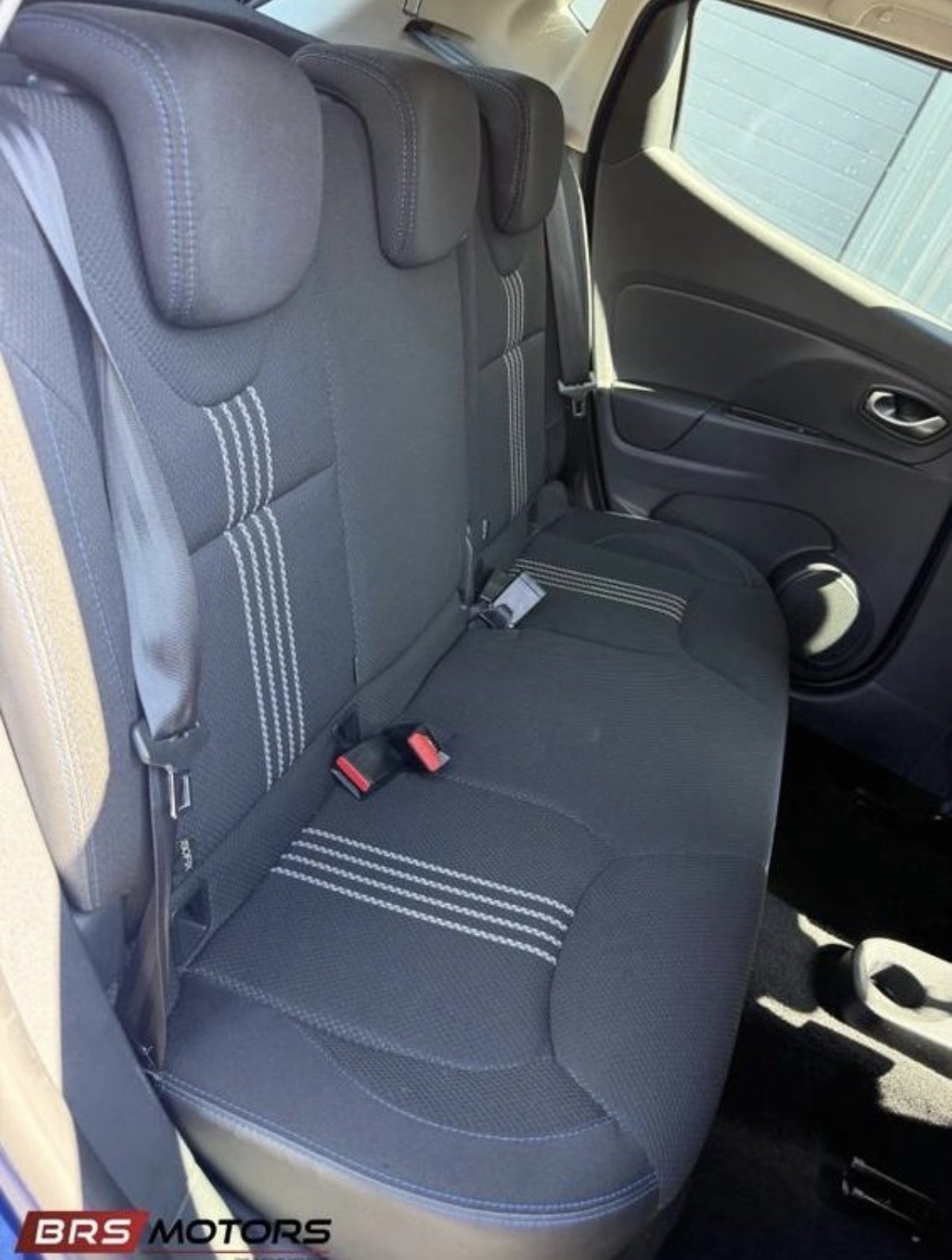 Renault Clio — photo 9