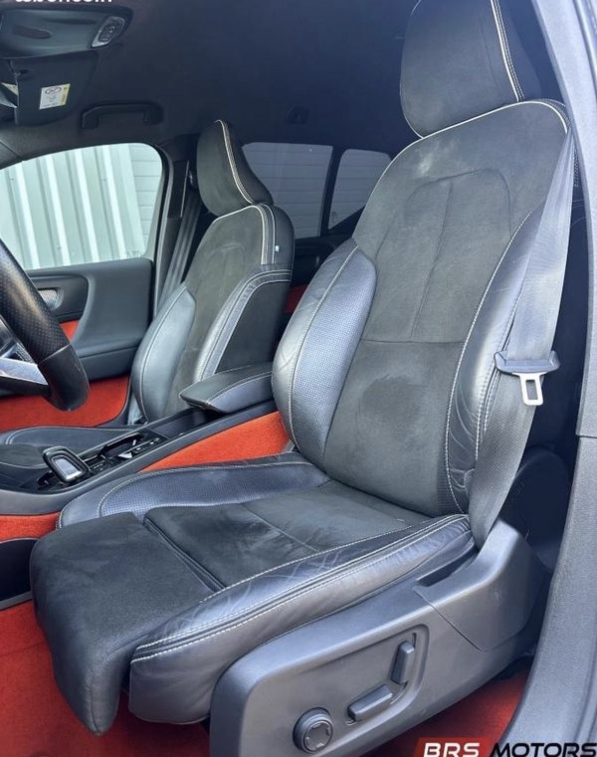 Volvo XC40 — photo 4