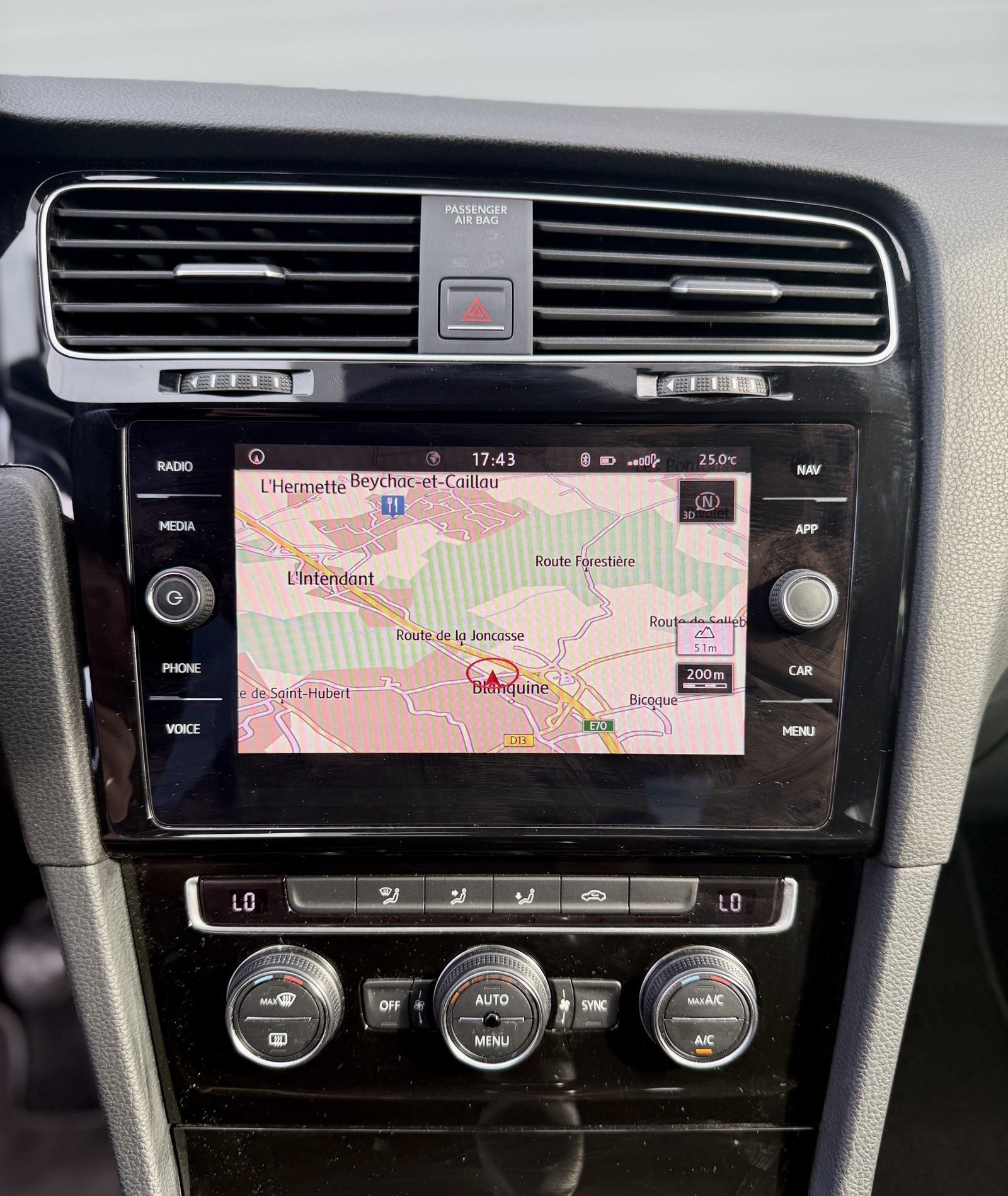 Volkswagen Golf — photo 6